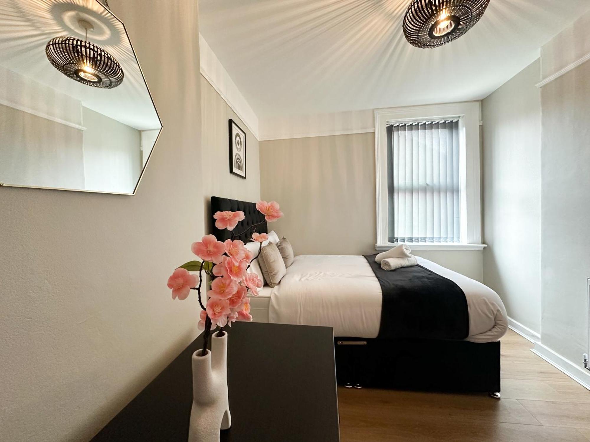 2 Bedroom House 10 Mins To City Centre & Albert Dock Liverpool Exterior foto